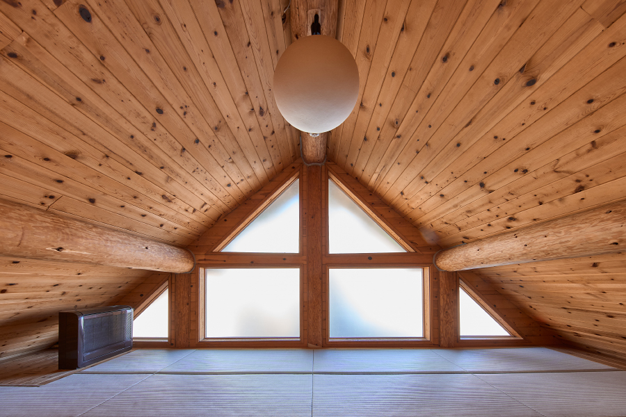 LODGE A - a