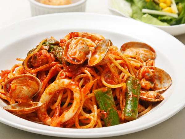 あさりとアスパラのボンゴレロッソ